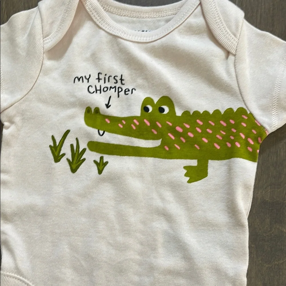 New Old Navy 0-3M Baby Onesie with Crocodile Print